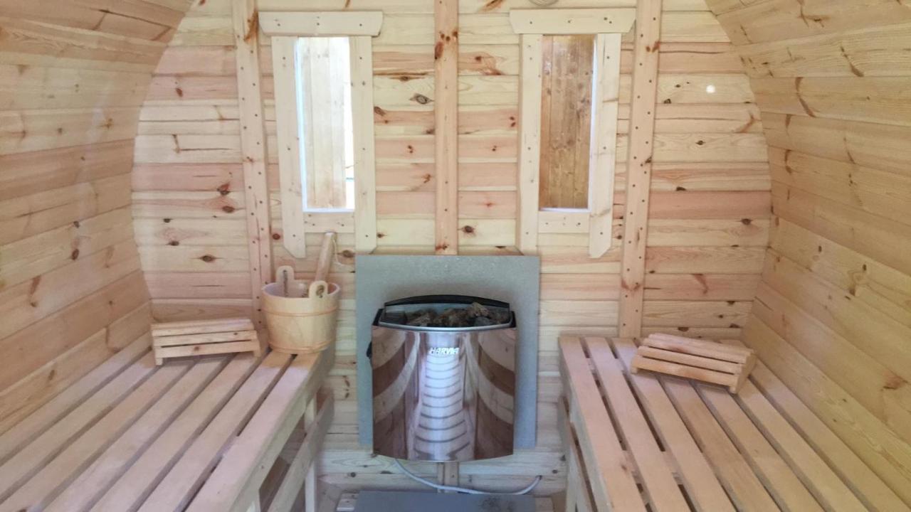 Luksusowy Apartament Pod Lasem, Otwock -Shared Garden, Sauna, Wood Hot Tub! Hot Tub Seasonal! מראה חיצוני תמונה